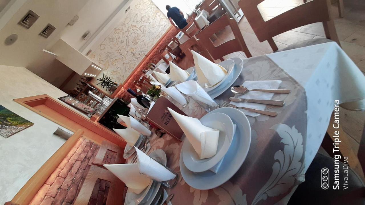 באינה באשטה Prenociste I Restoran Ihthis מראה חיצוני תמונה