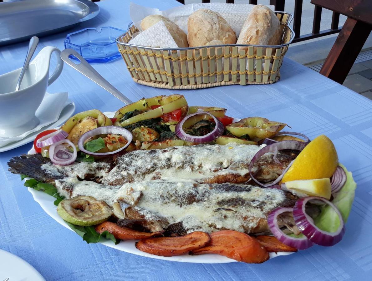 באינה באשטה Prenociste I Restoran Ihthis מראה חיצוני תמונה